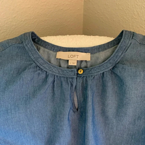 Ann Taylor Loft Denim Chambray Long Sleeve Keyhole Neck Blouse Size S - Picture 4 of 7